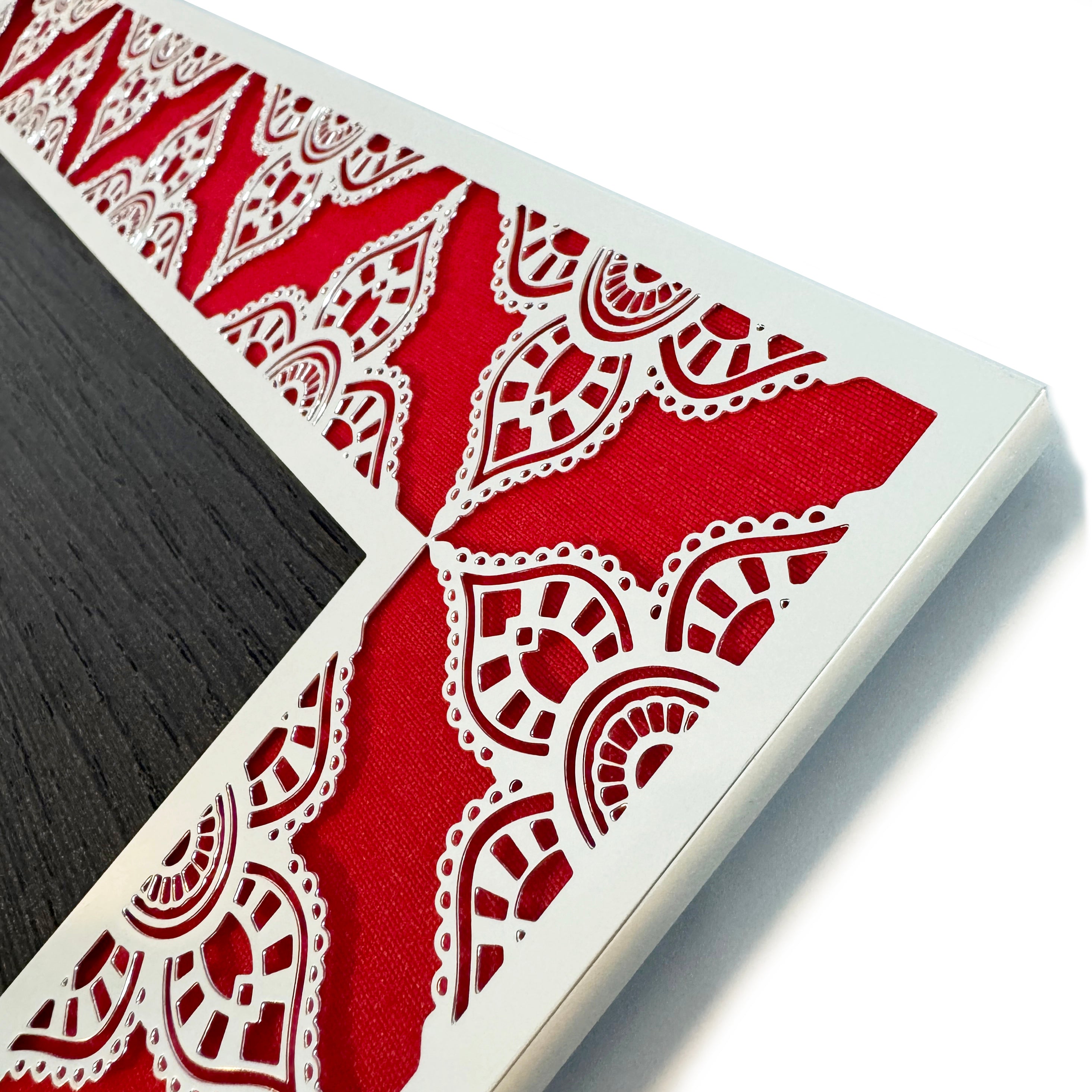Red Indian Floral Silver Photo Frame (5R)